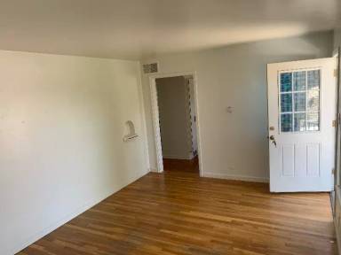 Main picture of 402 1/2 S Kimball St