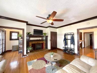 Main picture of 713 E 33rd St