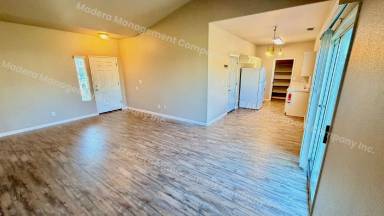 Main picture of 2118 McIntyre St