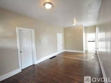 Main picture of 1490 Indianola Ave