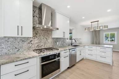 Main picture of 6819 E Paradise Pkwy