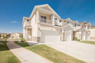 Main picture of 3216 W Prairie Grass Dr