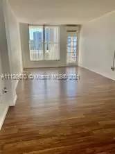 Main picture of 1300 Lincoln Rd