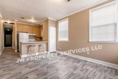 Main picture of 1414A Sumner St