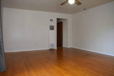 Main picture of 5030 Grove St