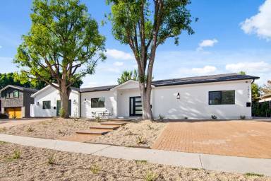 Main picture of 18201 Sunburst St