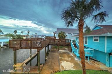 Main picture of 16614 Pelican Rd