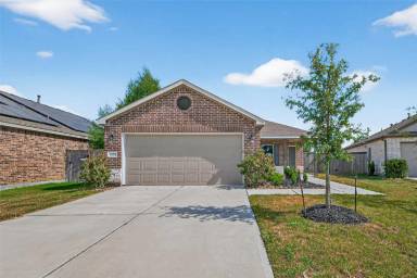 Main picture of 15171 Willow Tree Ln