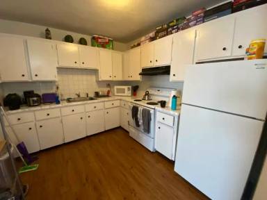 Main picture of 8 Medford St