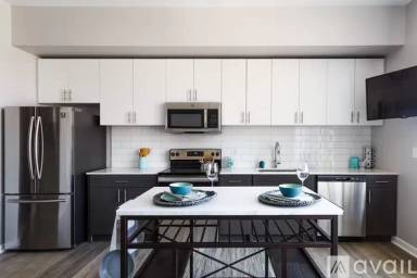 Main picture of 24 University Place Blvd