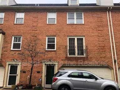 Main picture of 517 W 20th St