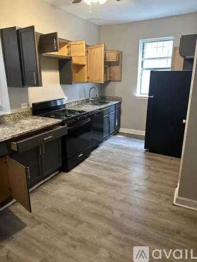 Main picture of 5651 W Washington Blvd