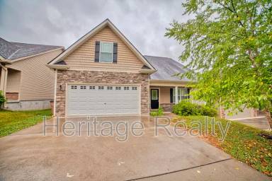 Main picture of 1707 Cove Oak Ln