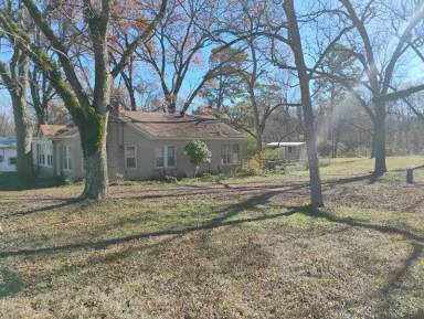 Main picture of 22903 Highway 67