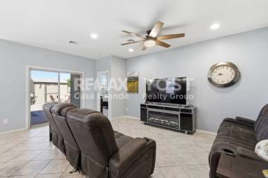 Main picture of 1658 E Jardin Pl