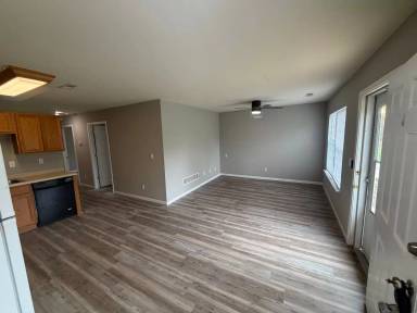 Main picture of 110 Elaine Ave