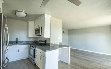 Main picture of 4404 Bond St