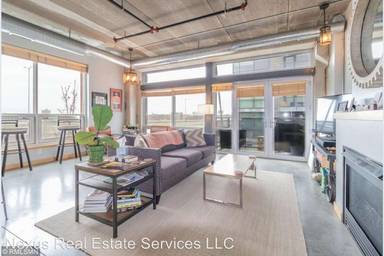 Main picture of 710 N 4th St