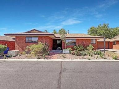 Main picture of Snow Park Townhomes