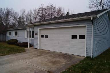Main picture of 10345 Lakewood Pl