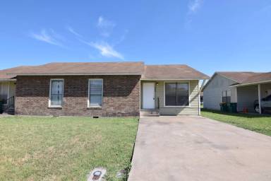 Main picture of 1640 Ellen Pl