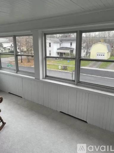 Main picture of 120 E Main St