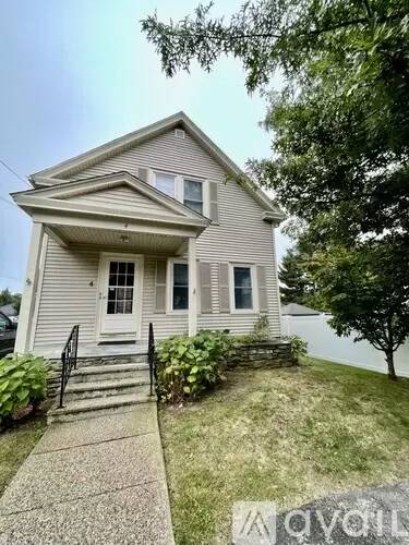 Main picture of 4 Clara St