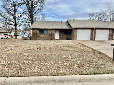 Main picture of 3507 W Beechwood Dr