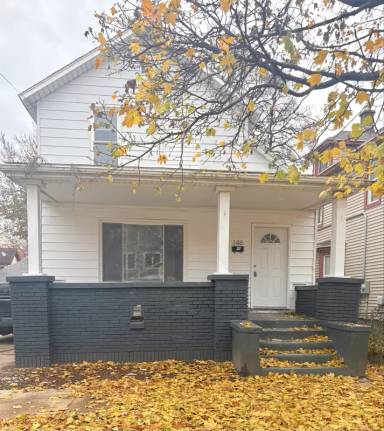 Main picture of 146 Straight Ave NW