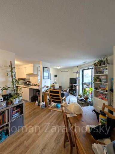 Main picture of 25 Webster Ave