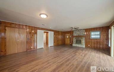 Main picture of 111 Loma Park Dr