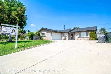 Main picture of 9823 Tudor Ave
