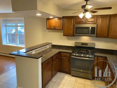 Main picture of 7 View St