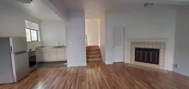 Main picture of 366A 28th St
