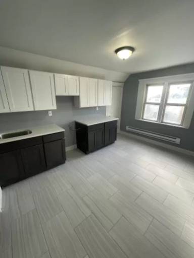 Main picture of 650 Court St