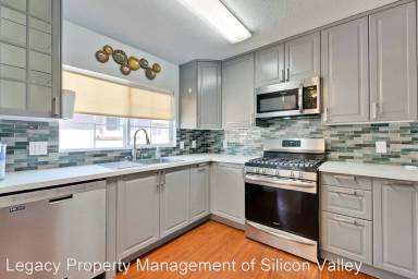 Main picture of 386 N 8th St