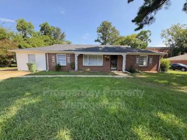 Main picture of 703 Briarcliff Rd