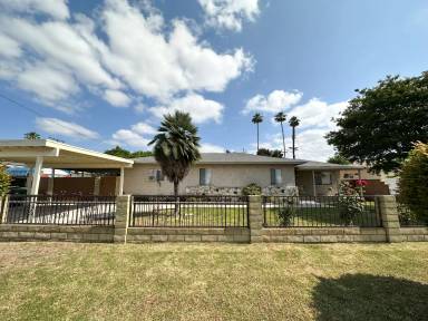 Main picture of 11649 Wakeman St