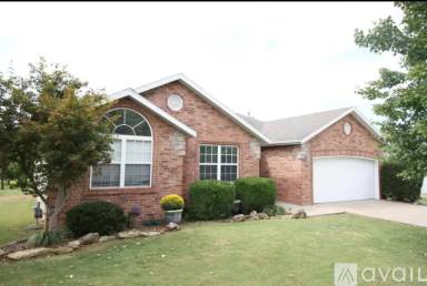 Main picture of 805 S Benson Pl
