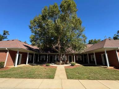 Main picture of 7116 Somerset Springs Dr
