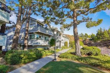Main picture of 26746 Claudette St