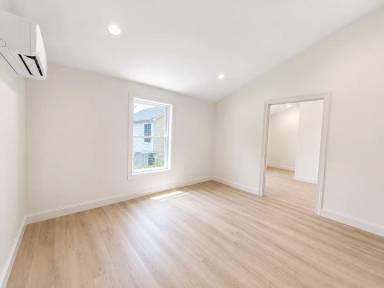 Main picture of 105 Watson Ave
