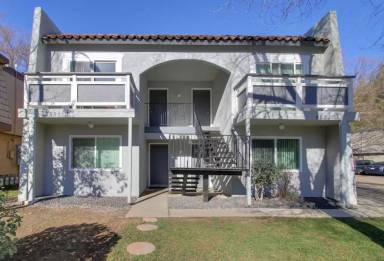 Main picture of 4851 Cowell Blvd