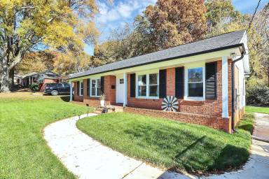 Main picture of 6439 Montpelier Rd