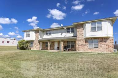 Main picture of 3103 Courtney Ln