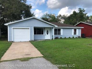 Main picture of 9490 McLean St