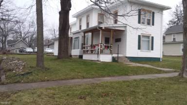 Main picture of 415 S Warren Ave