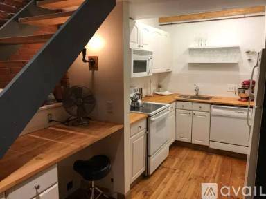 Main picture of 99 Silver St