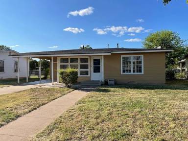 Main picture of 2316 Raney St