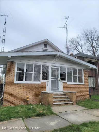 Main picture of 2906 Warsaw St